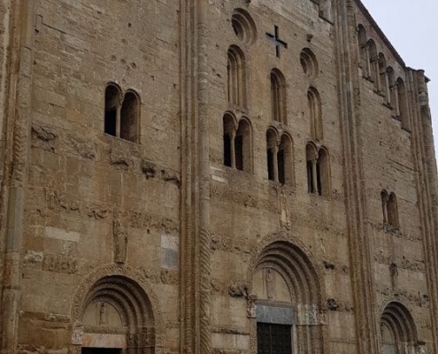 facciata basilica san michele maggiore pavia